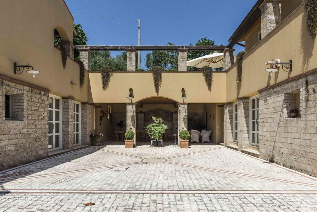 La Fonte Su Villa Canterano Luaran gambar