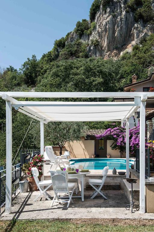 La Fonte Su Villa Canterano Luaran gambar